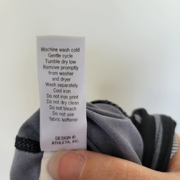 Athleta Stripe Chaturanga Black and Gray Crop Legging Size XS - Picture 8 of 10